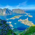 Nusfjord Ocean View Rorbu 19 Апартаменты