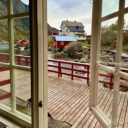 Nusfjord Ocean View Rorbu 19 *